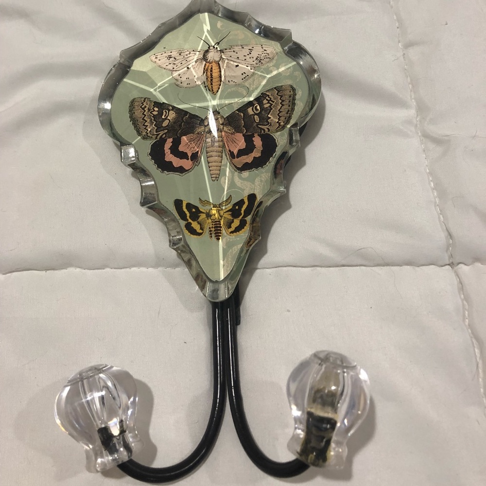 Butterfly print hook.